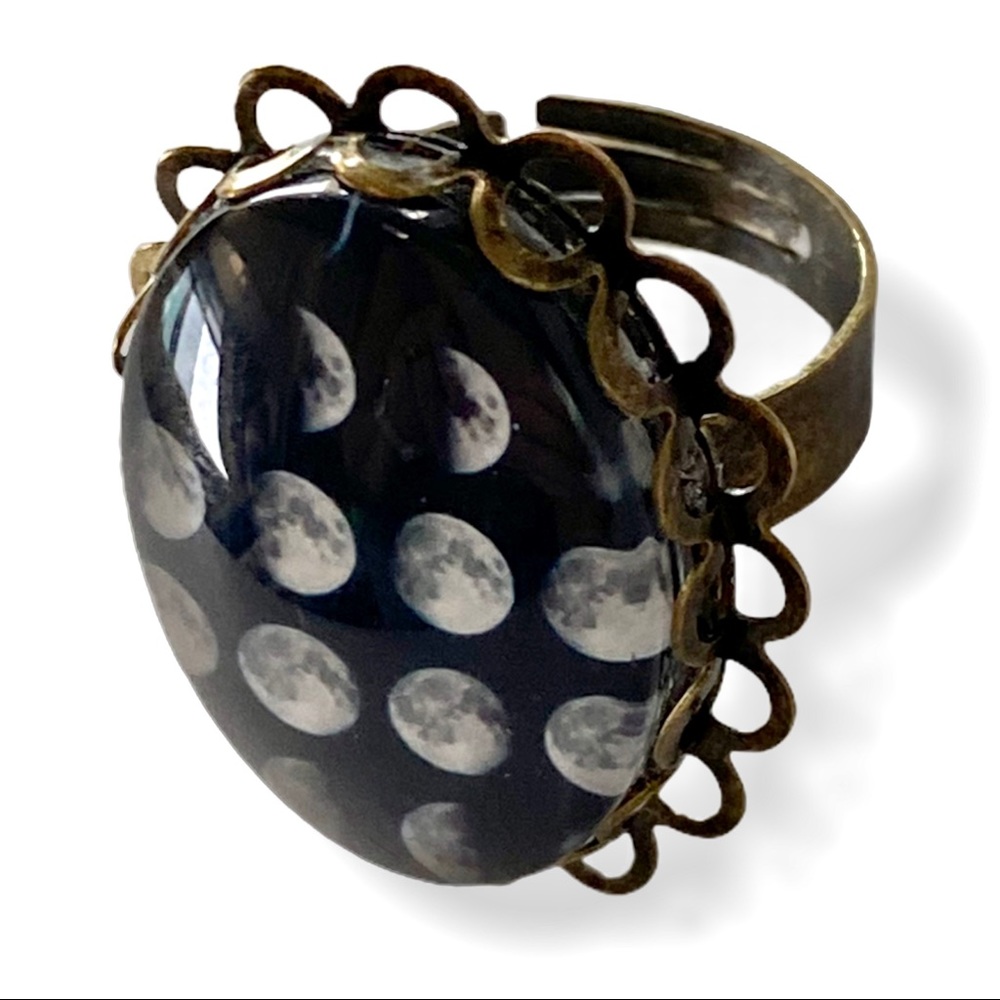 🌙 MOON PHASES RING | Adjustable | Magical Resin